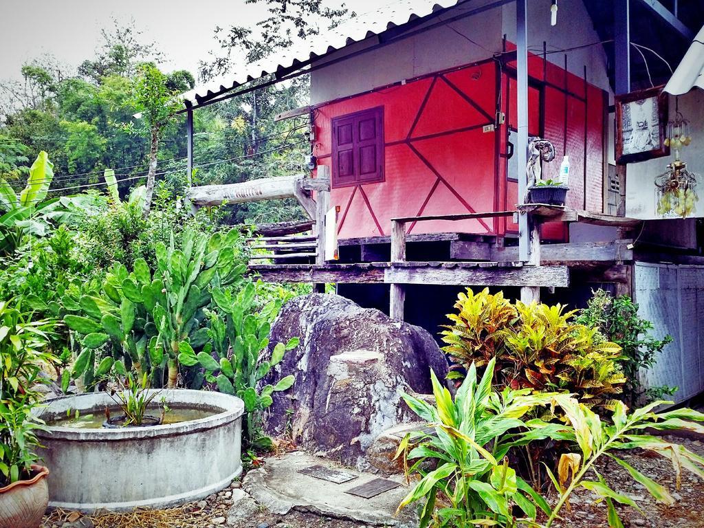 Baan Pai Likit Hotel Exterior foto